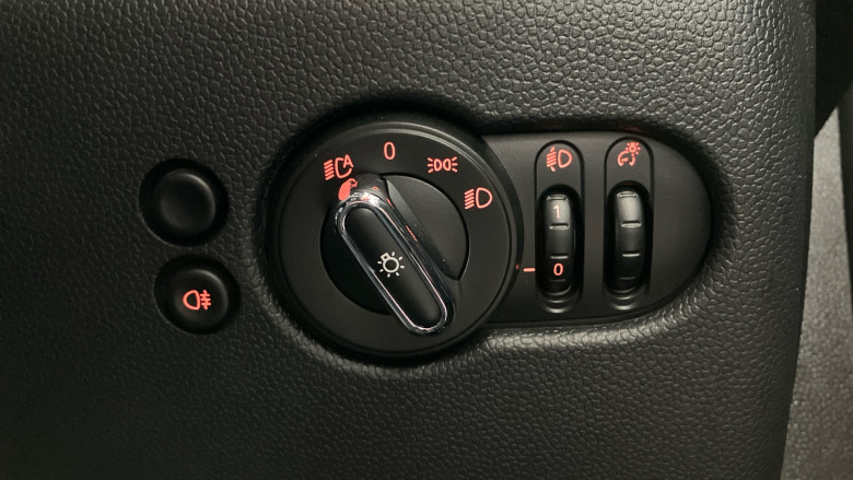 MINI Hatchback 1.5 Cooper Exclusive Premium Plus 5dr Auto Petrol Hatchback